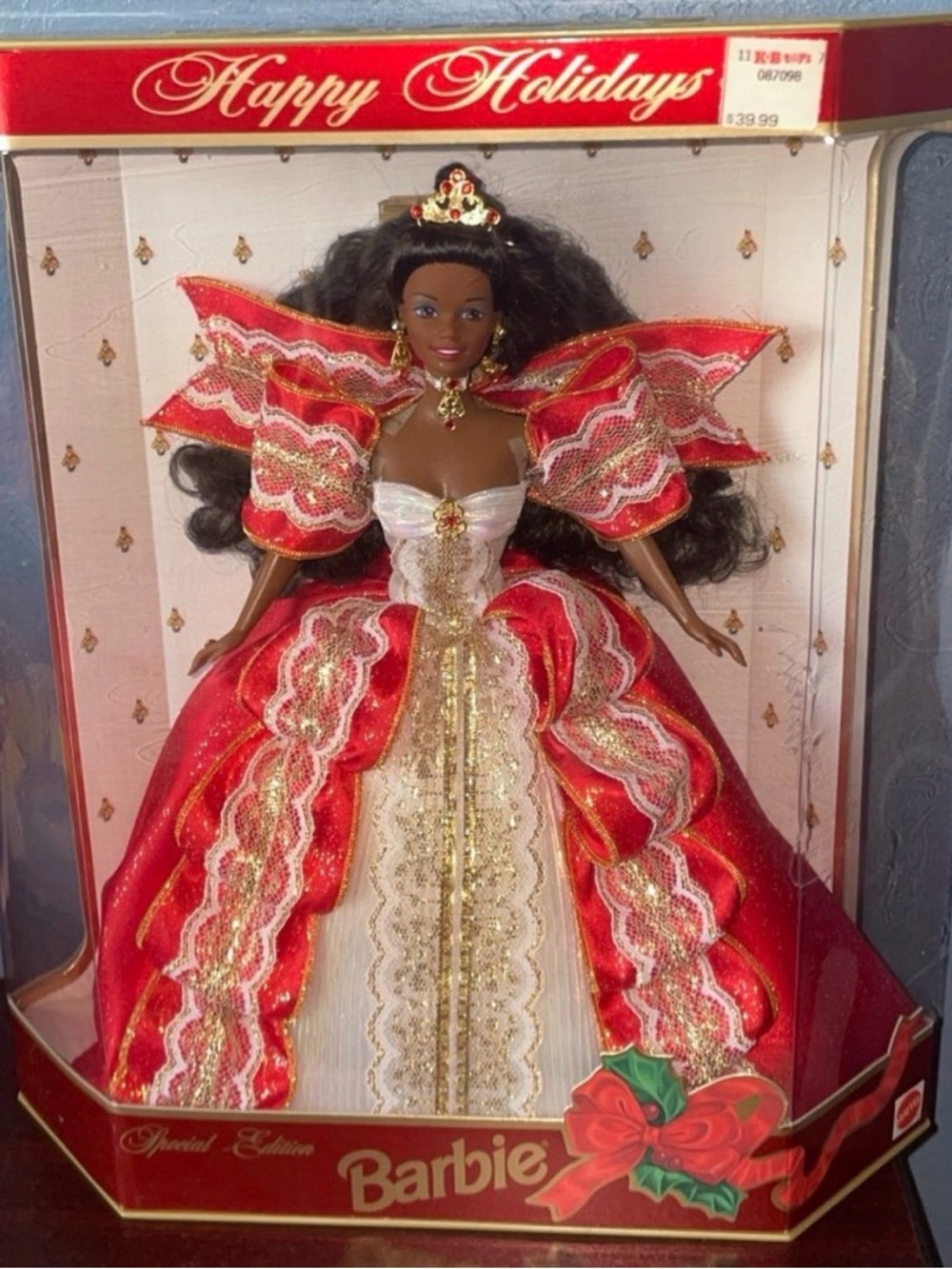 Barbie Happy Holidays 1997 Special Edition 10th Anniversary